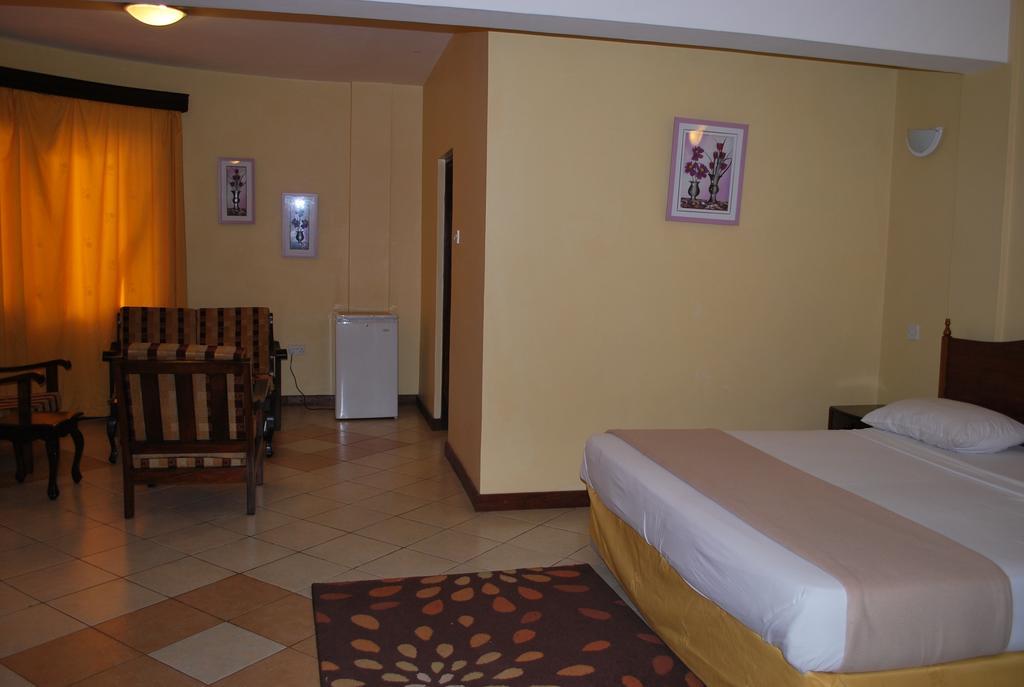 Parkview Inn Moshi Rom bilde
