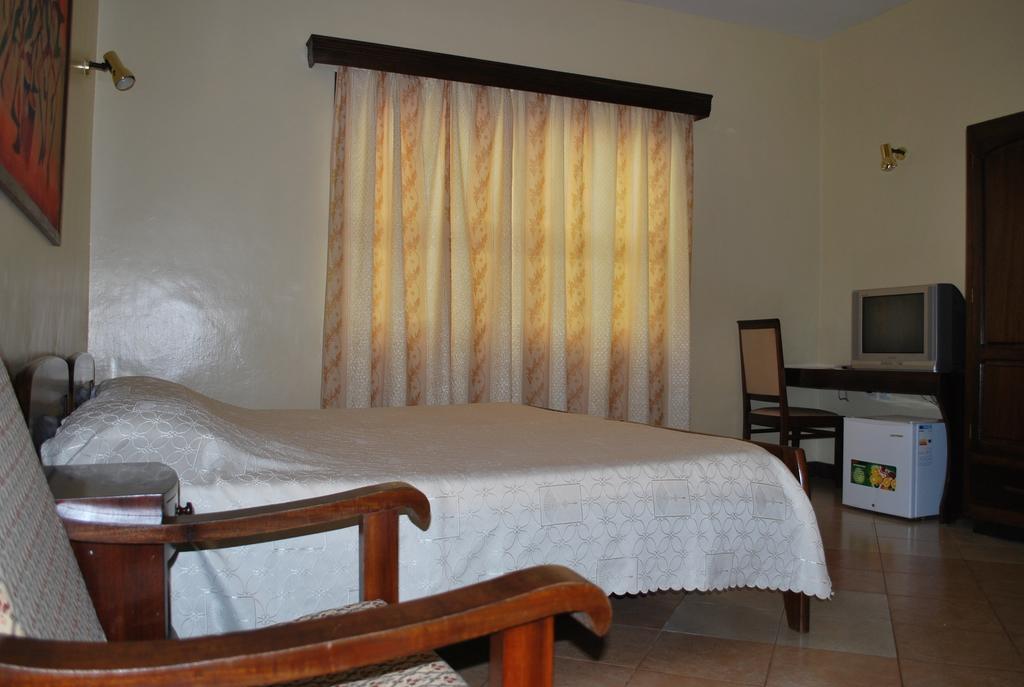 Parkview Inn Moshi Rom bilde